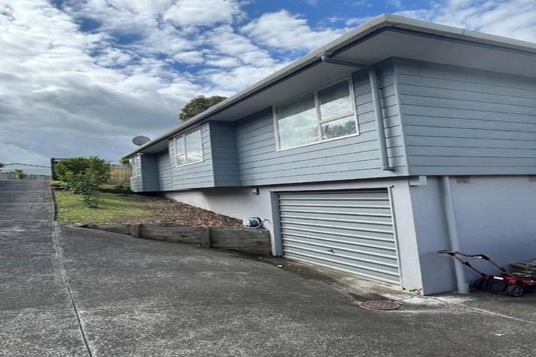Photo of property in 62 Maywood Crescent, Glen Eden, Auckland, 0602
