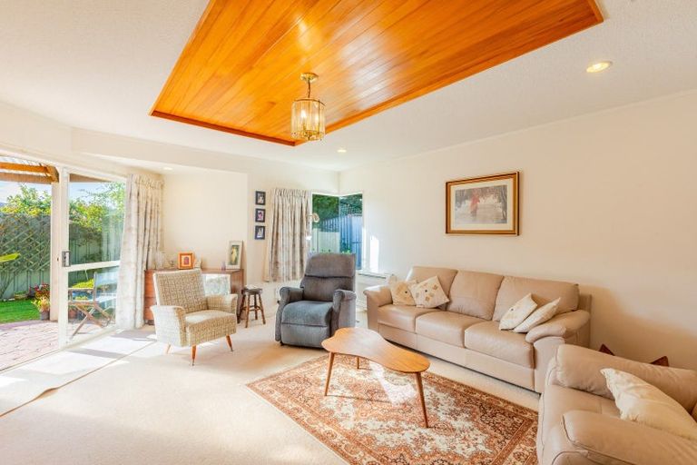 Photo of property in 11a Cheval Place, Taradale, Napier, 4112