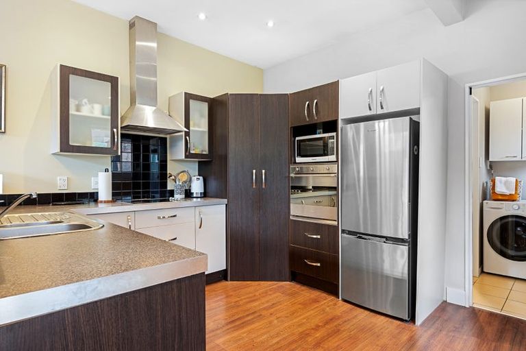 Photo of property in 66 Studholme Street, Somerfield, Christchurch, 8024