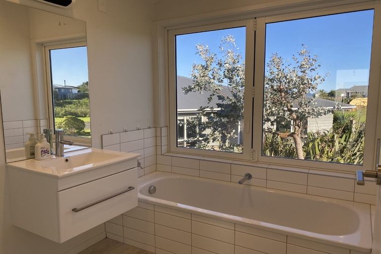 Photo of property in 46 Gawler Street, Te Horo Beach, Otaki, 5581