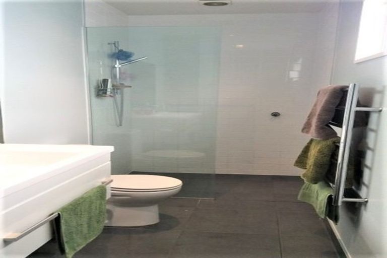 Photo of property in 27 Lochnagar Drive, Lake Hayes, Queenstown, 9304