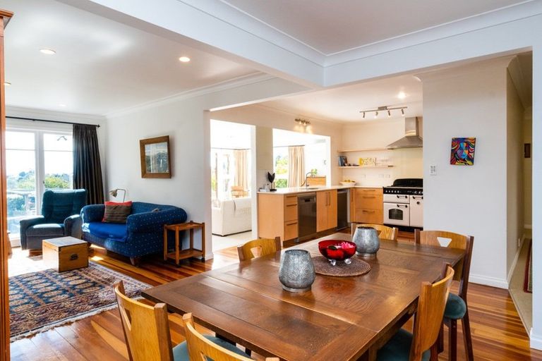 Photo of property in 59 Lucknow Road, Havelock North, 4130