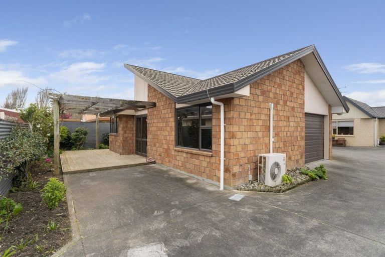 Photo of property in 60b Te Rauparaha Street, Otaki, 5512