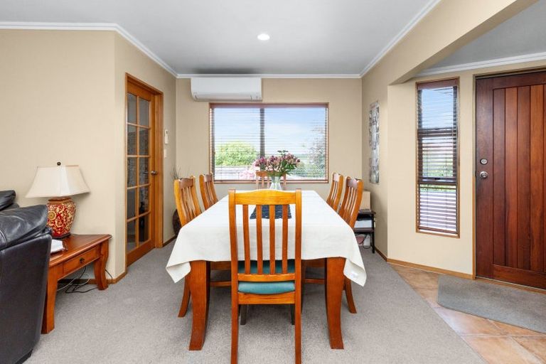 Photo of property in 46 Woodlands Drive, Havelock North, 4130