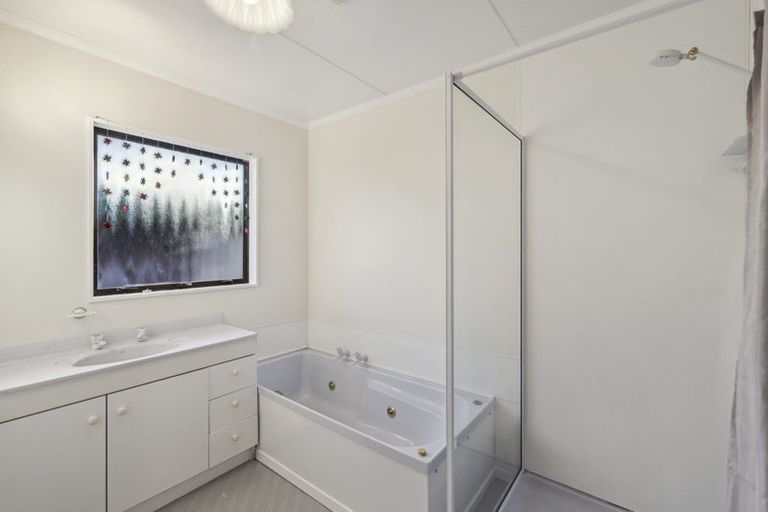 Photo of property in 47a Langdale Avenue, Paraparaumu, 5032