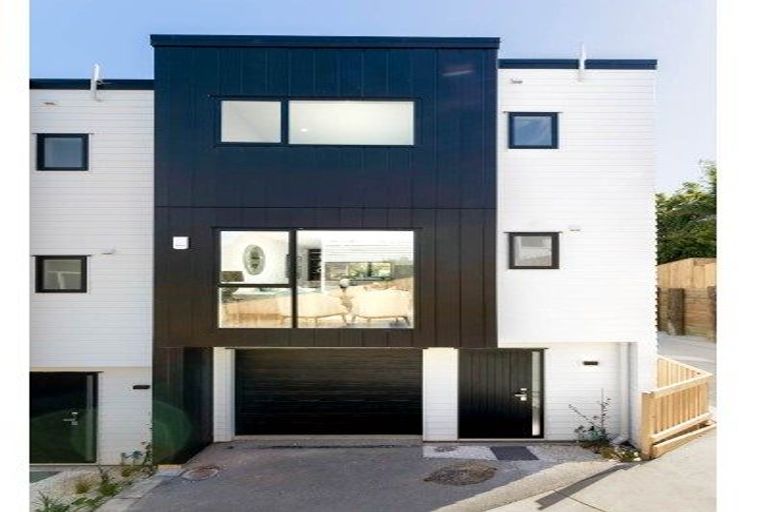 Photo of property in 11a Bowman Road, Forrest Hill, Auckland, 0620