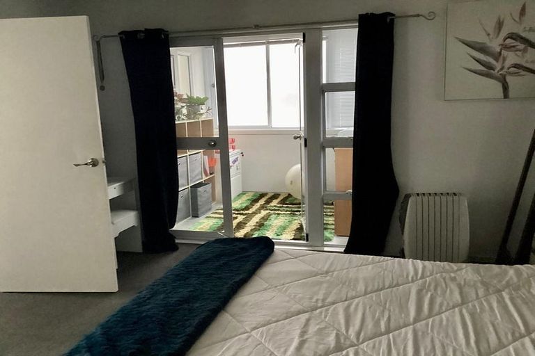 Photo of property in 6 Channel View Road, Campbells Bay, Auckland, 0630