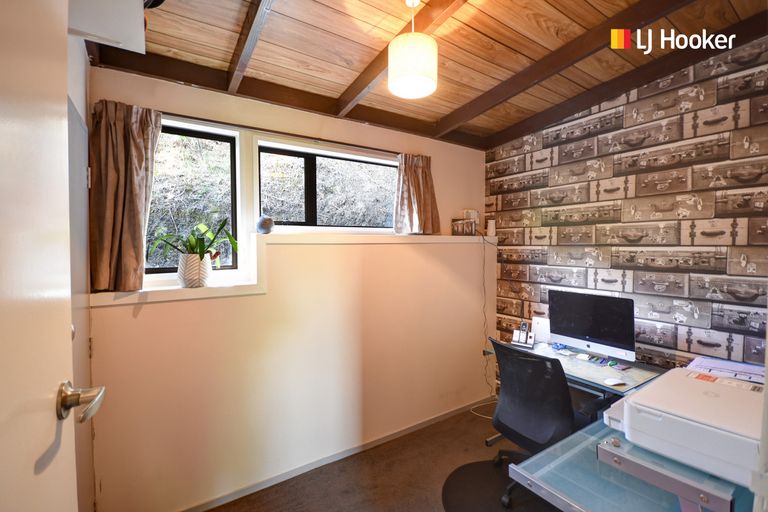 Photo of property in 82 Somerville Street, Andersons Bay, Dunedin, 9013