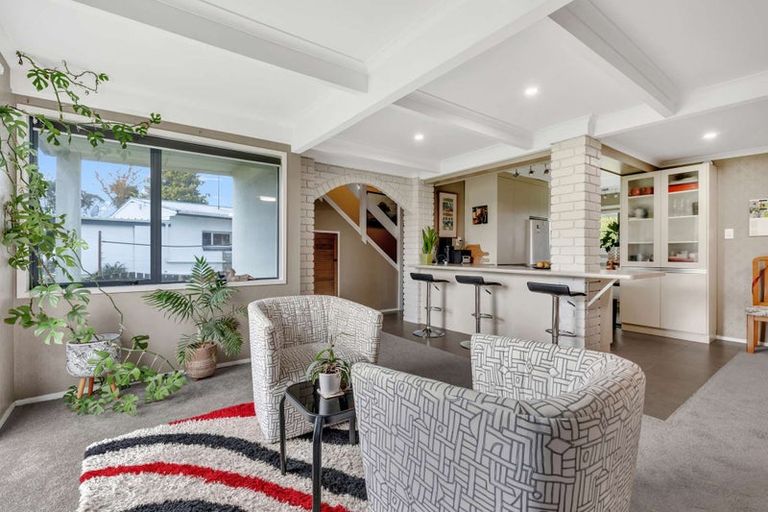 Photo of property in 4 Willow Avenue, Hannahs Bay, Rotorua, 3010