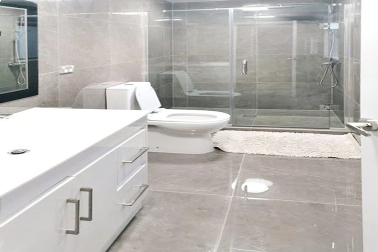 Photo of property in 21a Frobisher Way, Clendon Park, Auckland, 2103