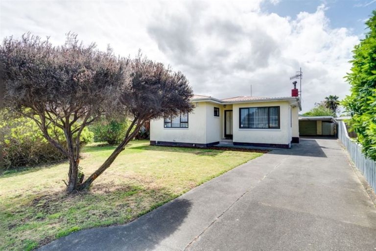 Photo of property in 25 Bright Crescent, Maraenui, Napier, 4110