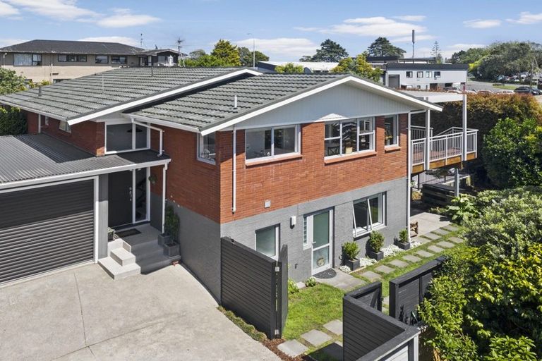 Photo of property in 6a Reydon Place, Cockle Bay, Auckland, 2014