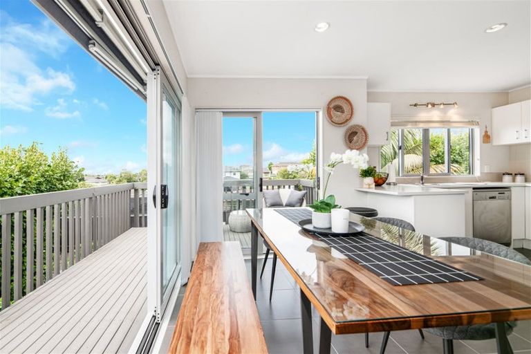 Photo of property in 13a Jenelin Road, Glendene, Auckland, 0602