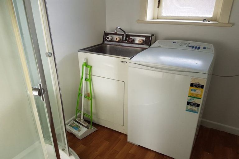 Photo of property in 8 Kawaka Street, Riccarton, Christchurch, 8041