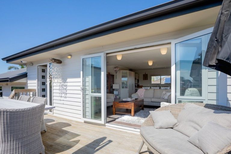 Photo of property in 1154b Papamoa Beach Road, Papamoa Beach, Papamoa, 3118