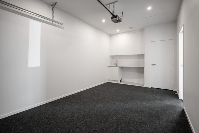 Photo of property in 13 Piringa Road, Pukekohe, 2120