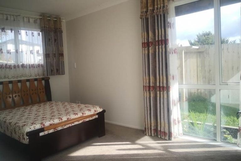 Photo of property in 21 Spyglass Street, Red Beach, 0932