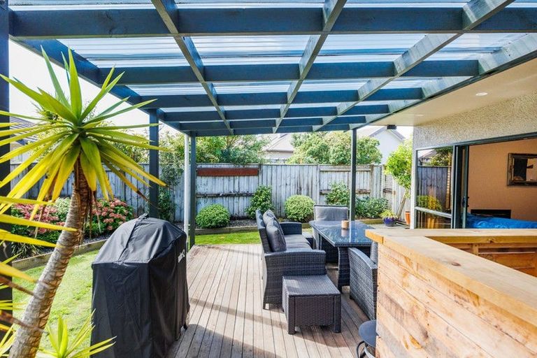 Photo of property in 15 Silkwood Place, Fitzherbert, Palmerston North, 4410