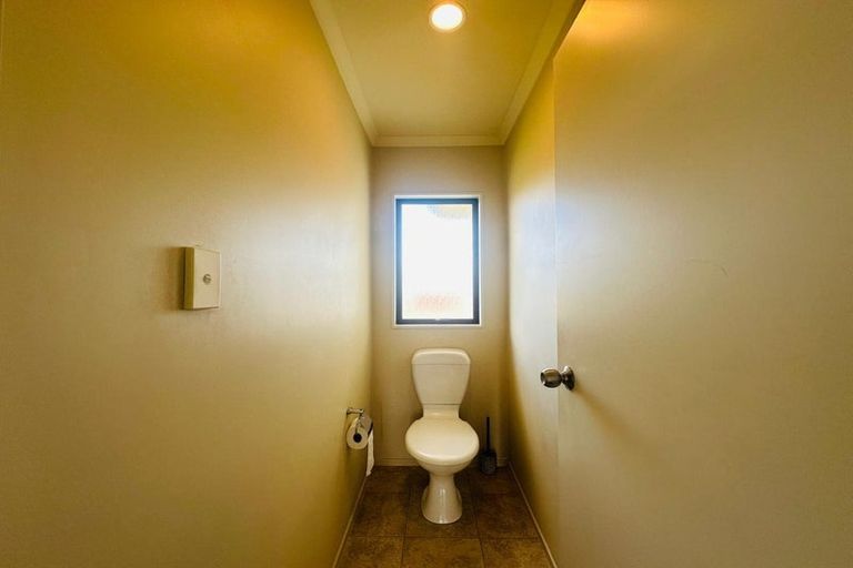 Photo of property in 5 Drumbeg Close, Flat Bush, Auckland, 2019