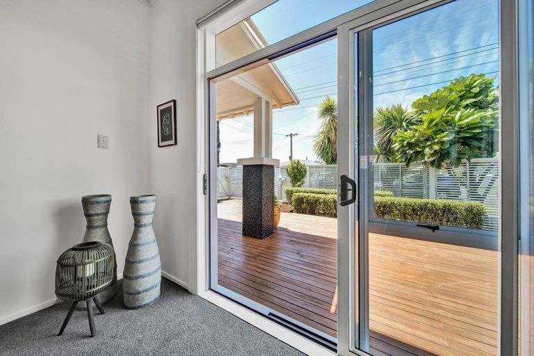 Photo of property in 20 Ropiha Street, Fitzroy, New Plymouth, 4312