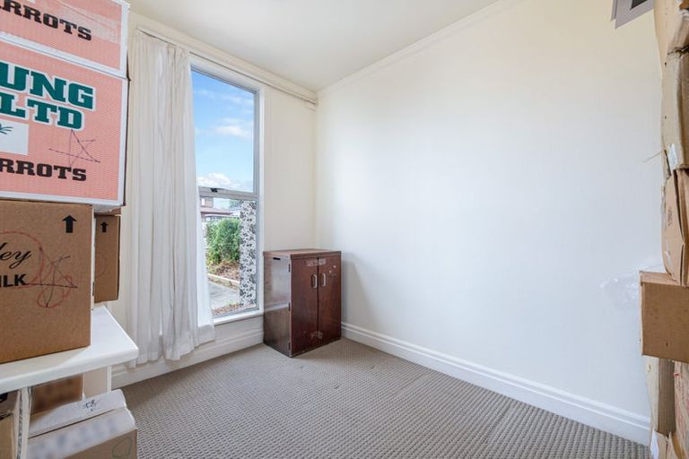 Photo of property in 71 Hutchinson Avenue, New Lynn, Auckland, 0600