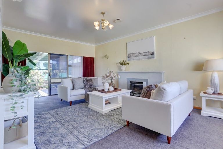 Photo of property in 44 Hadfield Crescent, College Estate, Whanganui, 4500