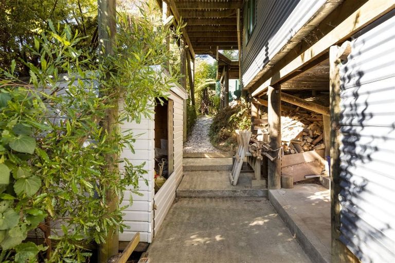 Photo of property in 700 Moetapu Bay Road, Moetapu Bay, Picton, 7282