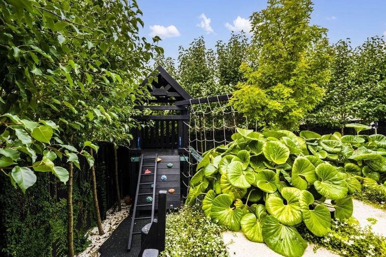 Photo of property in 5c Woodward Avenue, Mangere Bridge, Auckland, 2022