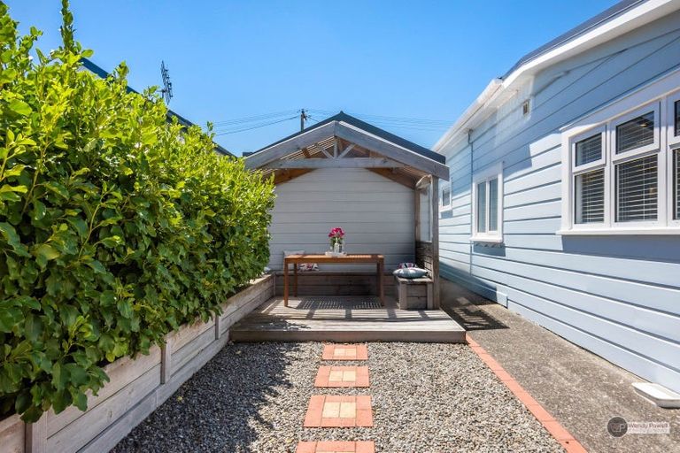 Photo of property in 28 Adelaide Street, Petone, Lower Hutt, 5012