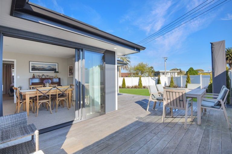 Photo of property in 32 Maxwell Avenue, Durie Hill, Whanganui, 4500