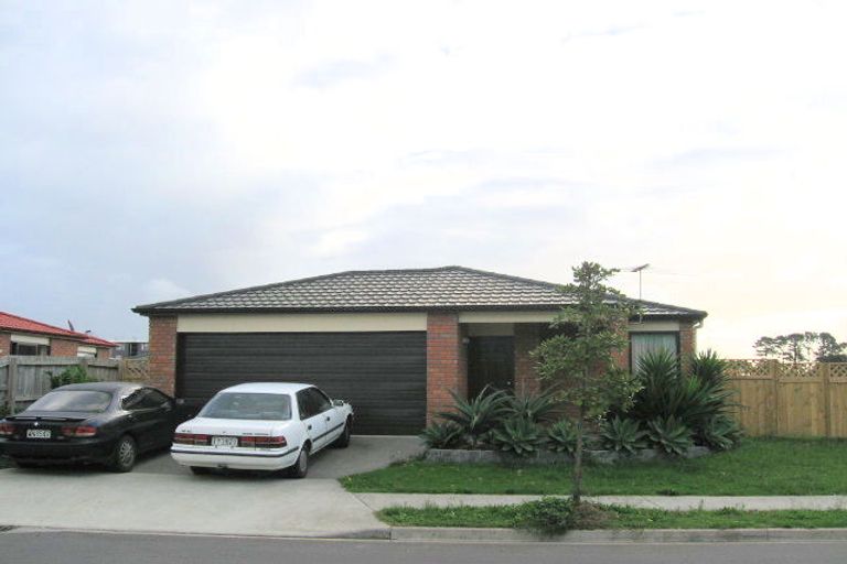 Photo of property in 40 Woodbank Drive, Glen Eden, Auckland, 0602