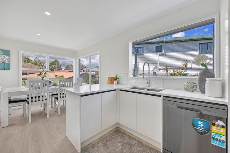 Photo of property in 220 Buckland Road, Mangere East, Auckland, 2024