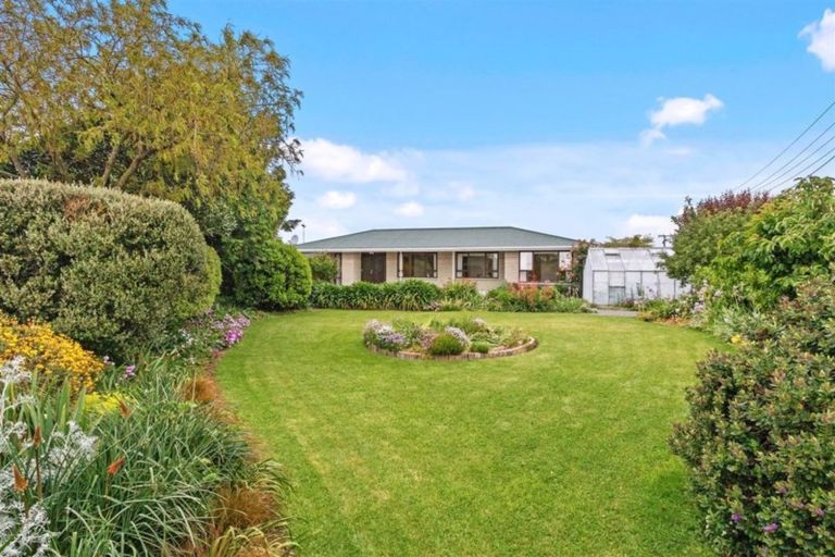 Photo of property in 51 Moffett Street, Islington, Christchurch, 8042