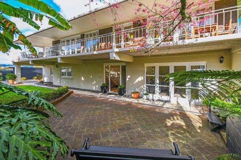 Photo of property in 10 Kavanagh Place, Opaheke, Papakura, 2113