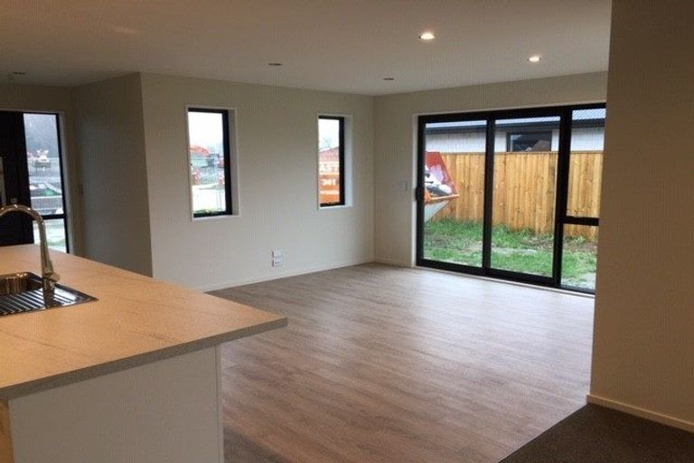 Photo of property in 10 Godley Place, Woodend, 7610