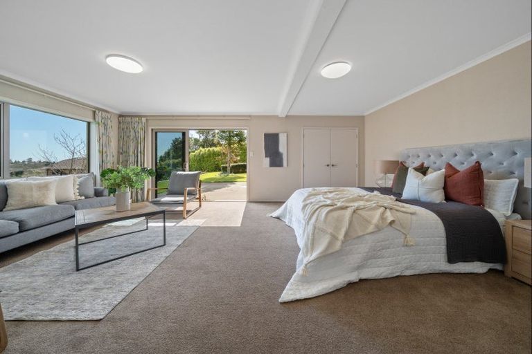 Photo of property in 5b Tupuhi Place, Highlands Park, New Plymouth, 4312