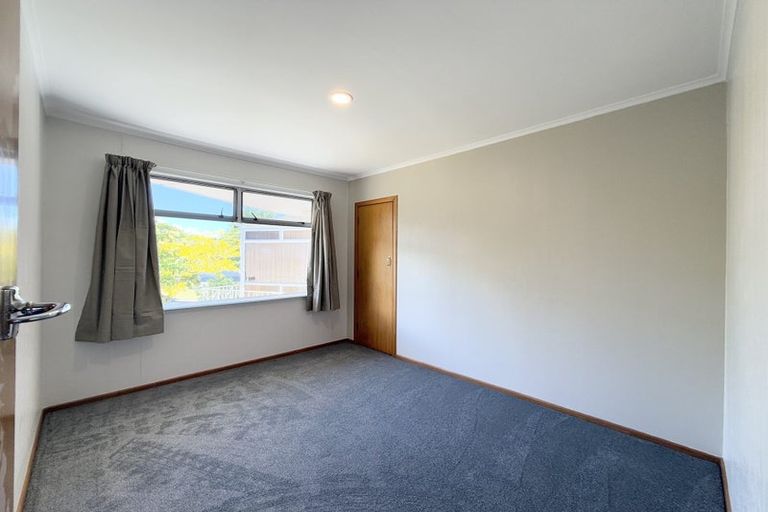 Photo of property in 61 Kirby Street, Glendene, Auckland, 0602