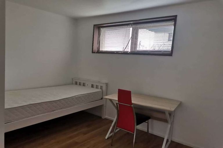 Photo of property in 35 Quebec Road, Milford, Auckland, 0620