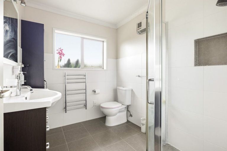 Photo of property in 557 Gloucester Road, Papamoa Beach, Papamoa, 3118