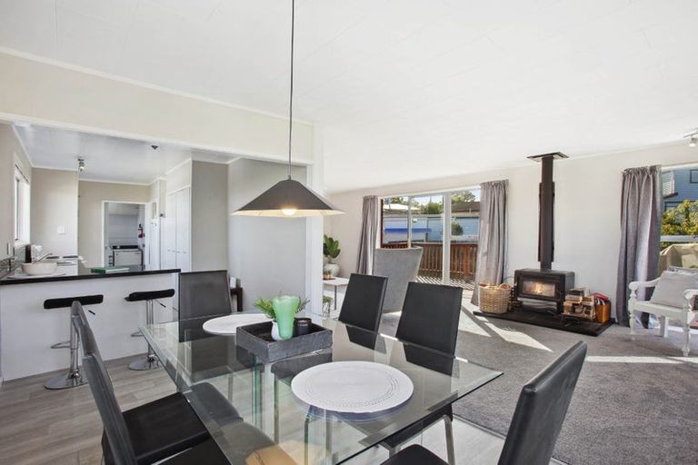 Photo of property in 35b Vincent Street, Howick, Auckland, 2014