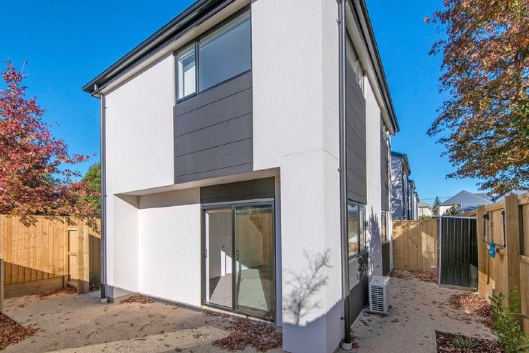 Photo of property in 4/283 Armagh Street, Christchurch Central, Christchurch, 8011