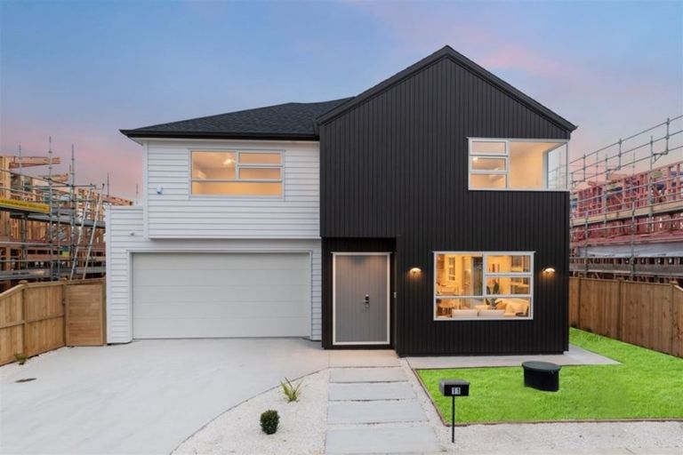 Photo of property in 12 Habitat Place, Hobsonville, Auckland, 0616