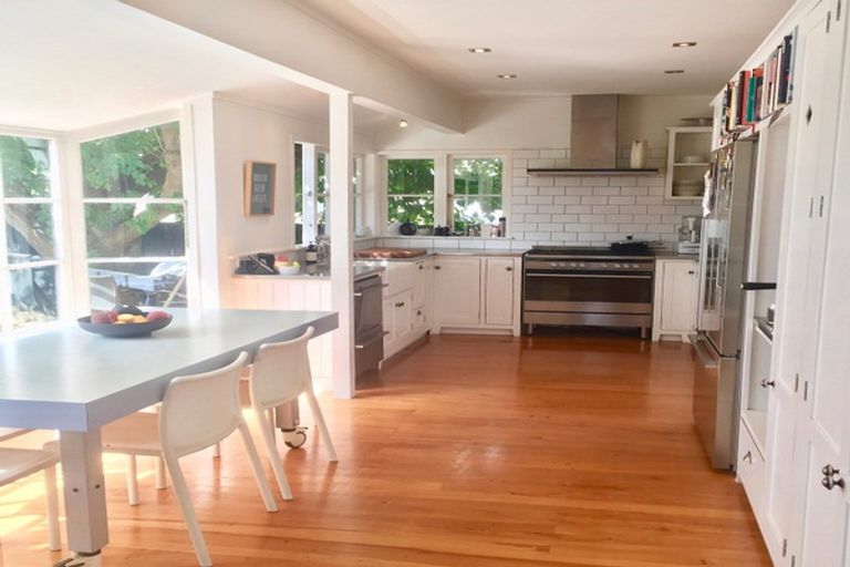 Photo of property in 21 Kitchener Road, Sandringham, Auckland, 1025