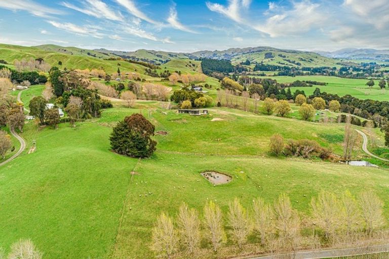 Photo of property in 360a Longbush Road, Hinakura, Masterton, 5884