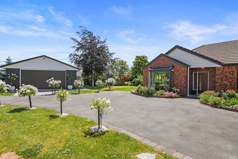 Photo of property in 11 Ardilea Avenue, Stoke, Nelson, 7011