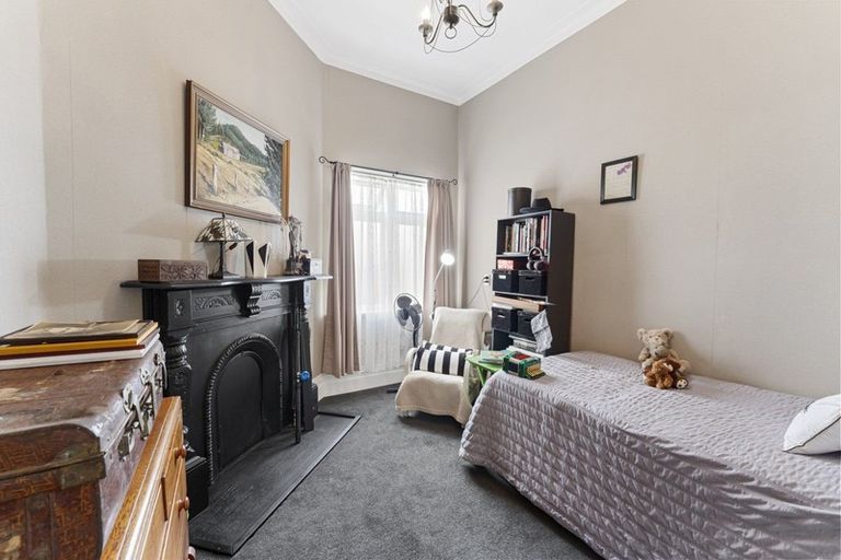 Photo of property in 39 Mako Mako Road, Levin, 5510