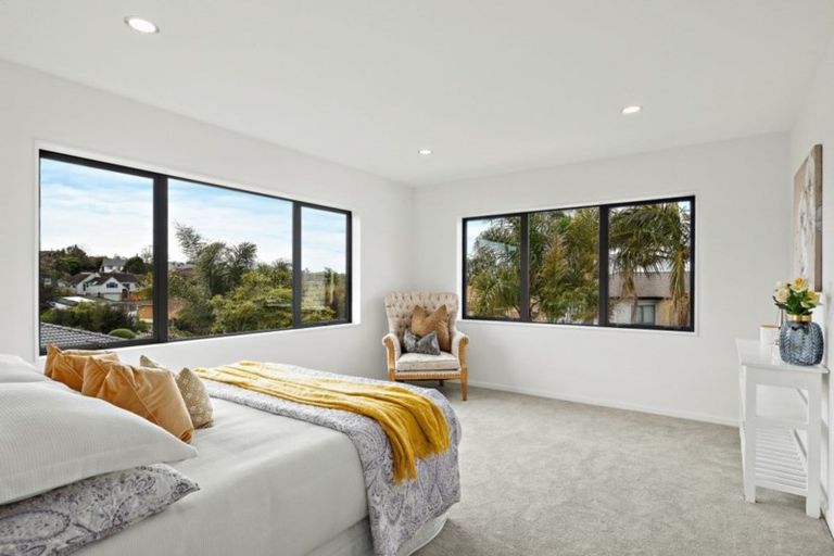 Photo of property in 46 Marina View Drive, West Harbour, Auckland, 0618