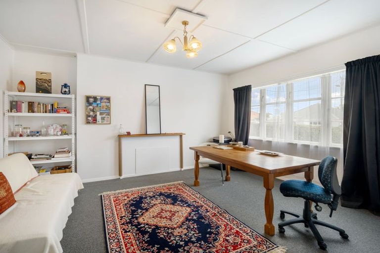 Photo of property in 10 Clapham Place, Whanganui East, Whanganui, 4500