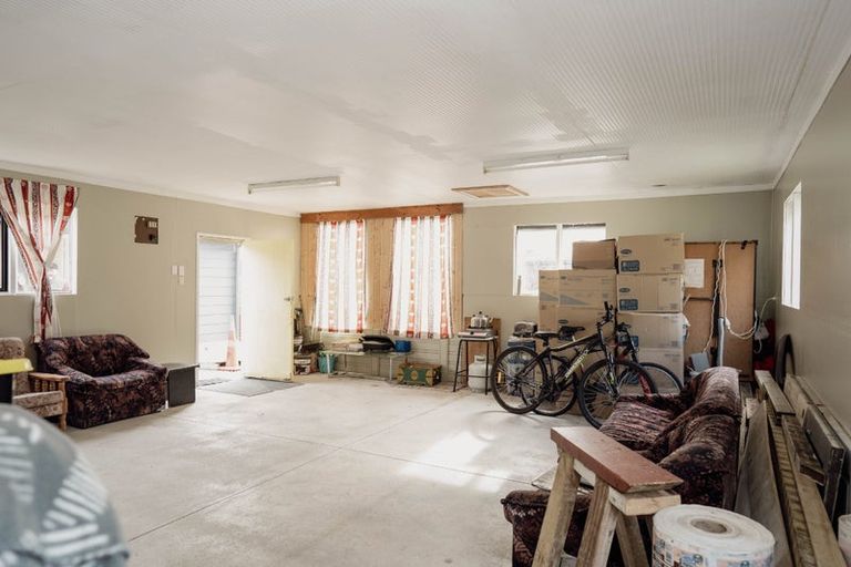 Photo of property in 14 Kellett Road, Ranui, Auckland, 0612