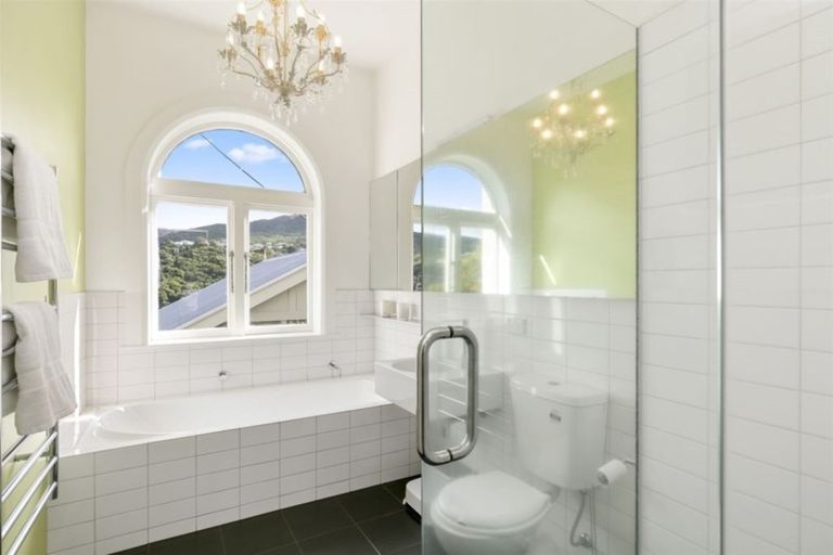 Photo of property in 15 Orari Street, Ngaio, Wellington, 6035